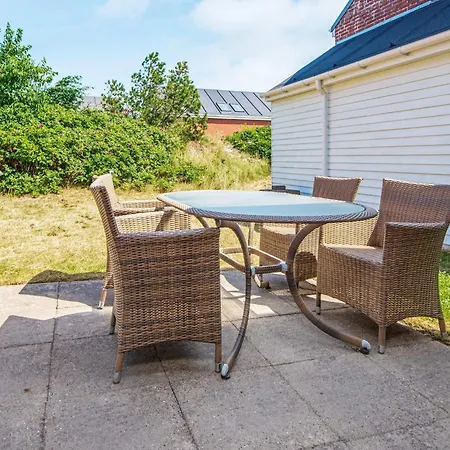 5 Person In Romo-by Traum Sonderby (Romo)